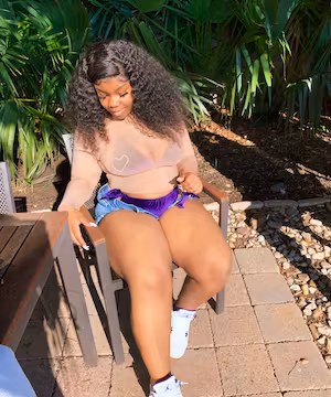 Sponsored Instagram post from @Aamiyahlashayy