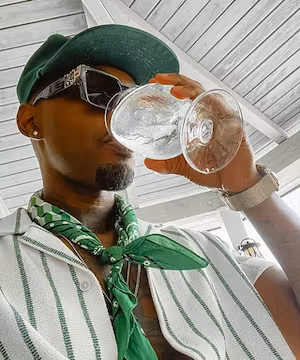 Professionally Shot/Filmed Unique Instagram post from @expensivetaste8